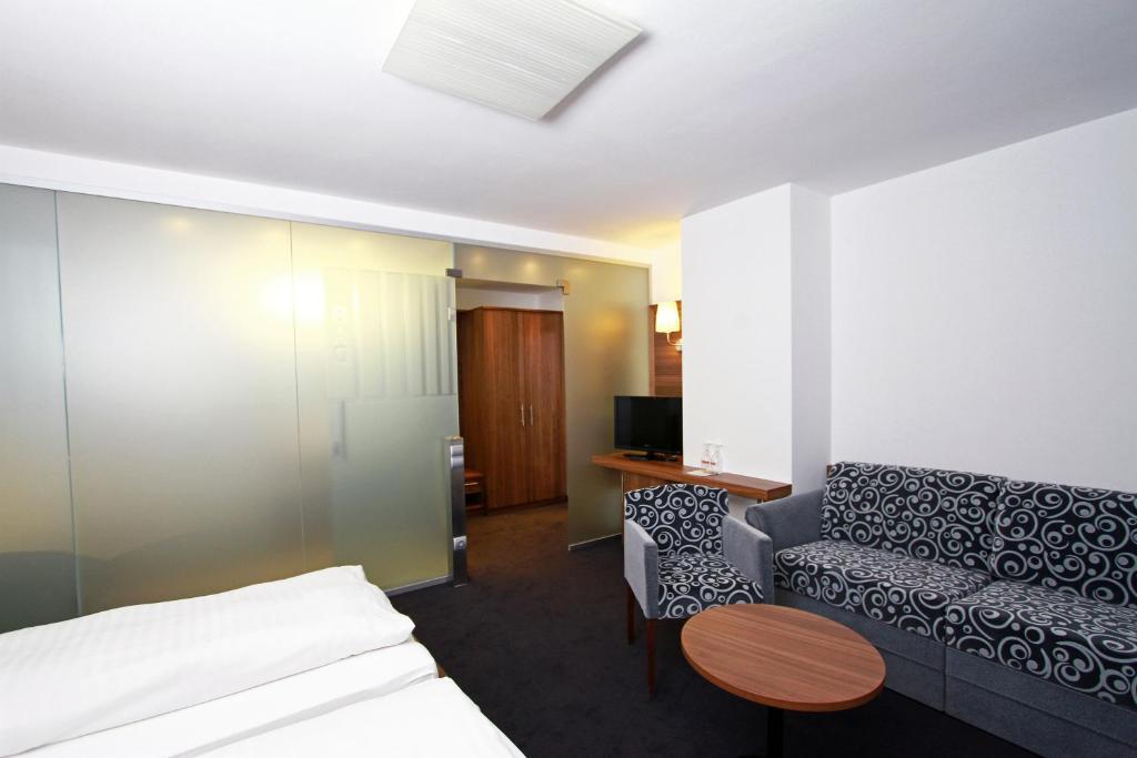 Pension Am Kurpark Wien Ngoại thất bức ảnh
